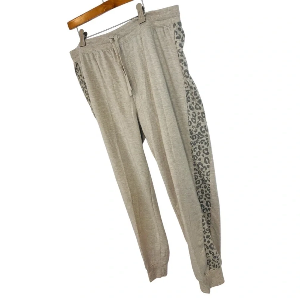 NWT Splendid Women’s Leopard Print Pajama Top & Bottom Set Size XL